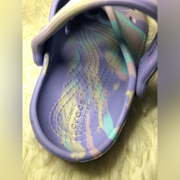 CROCS Kids Water Shoes in Purple and Pastel size 9 - Picture 4 of 5